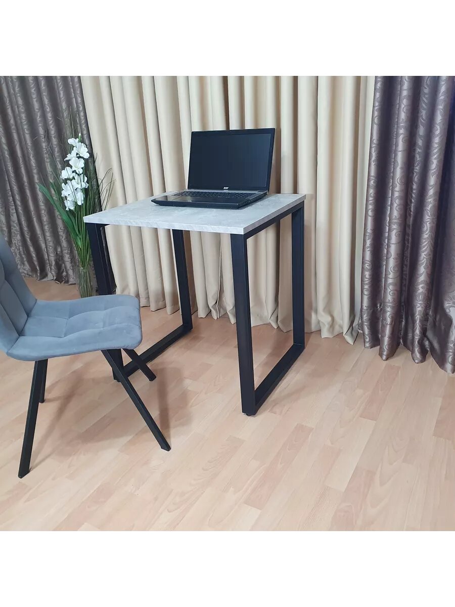 Стол игровой лофт бетон светлый 70*60 см. Черные ножки