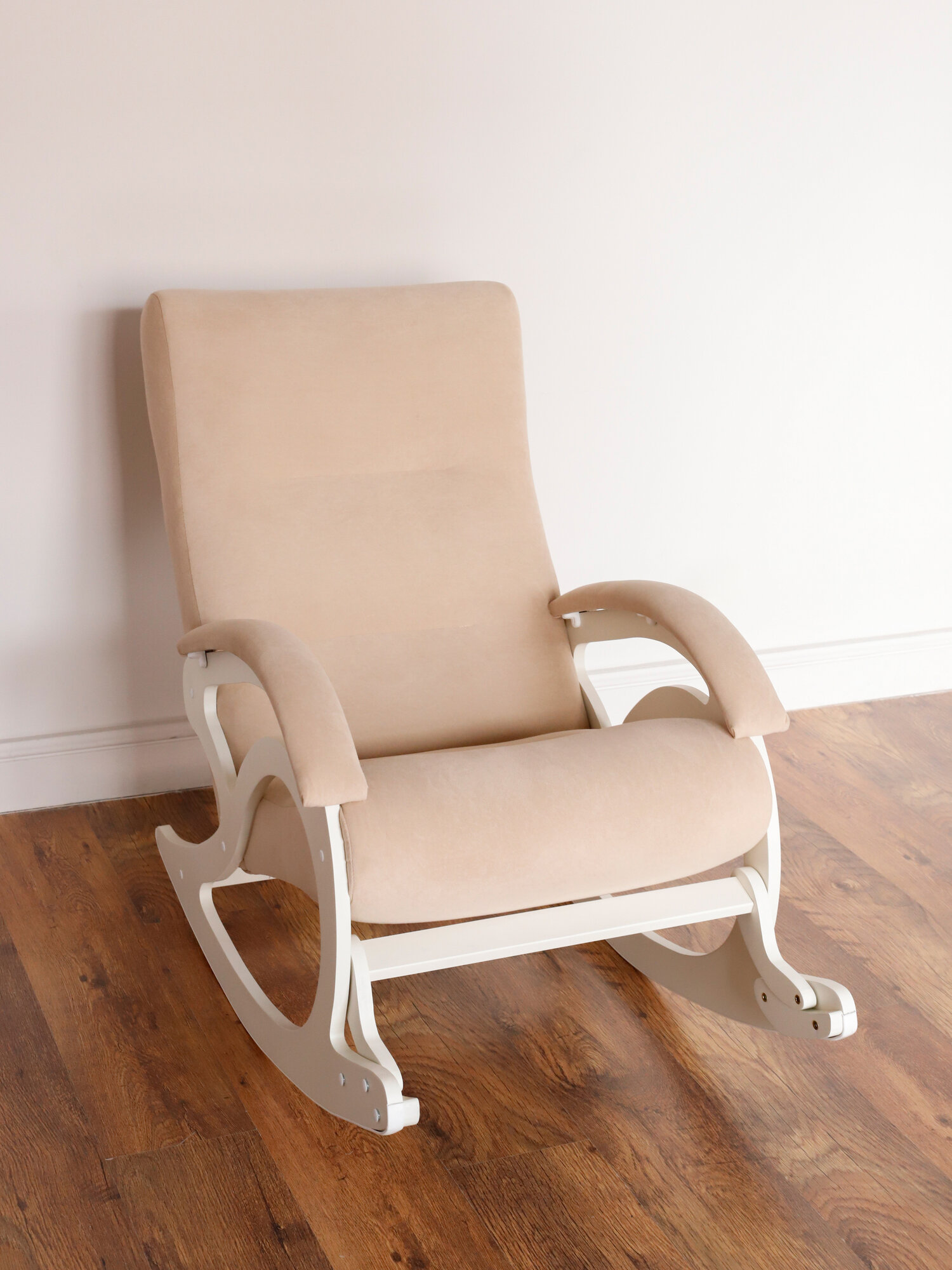 Кресло-качалка с подножкой 