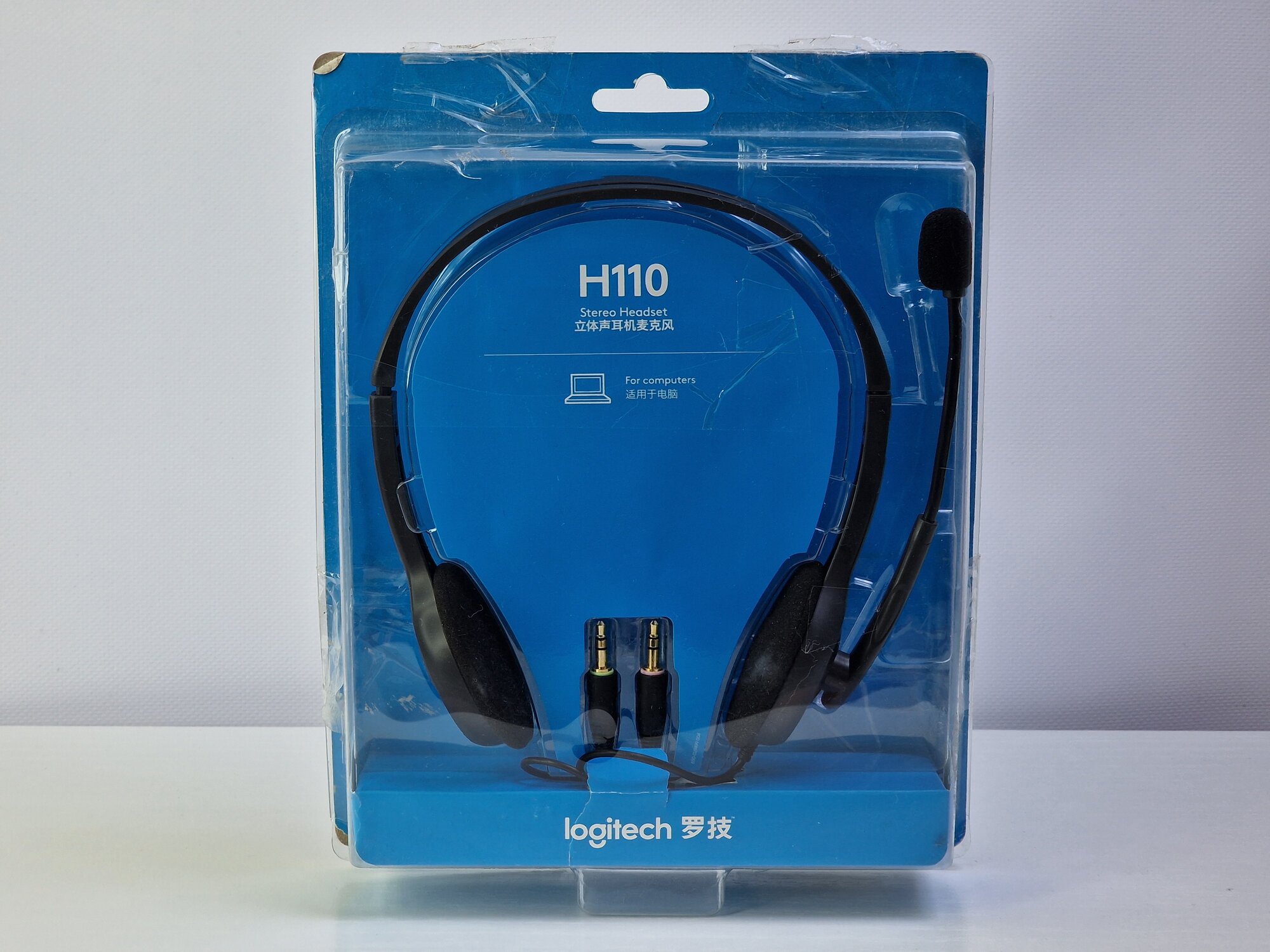 Logitech Гарнитура Logitech H110 (2 x 3.5мм, кабель 1.8м) (M/N: A-00021)