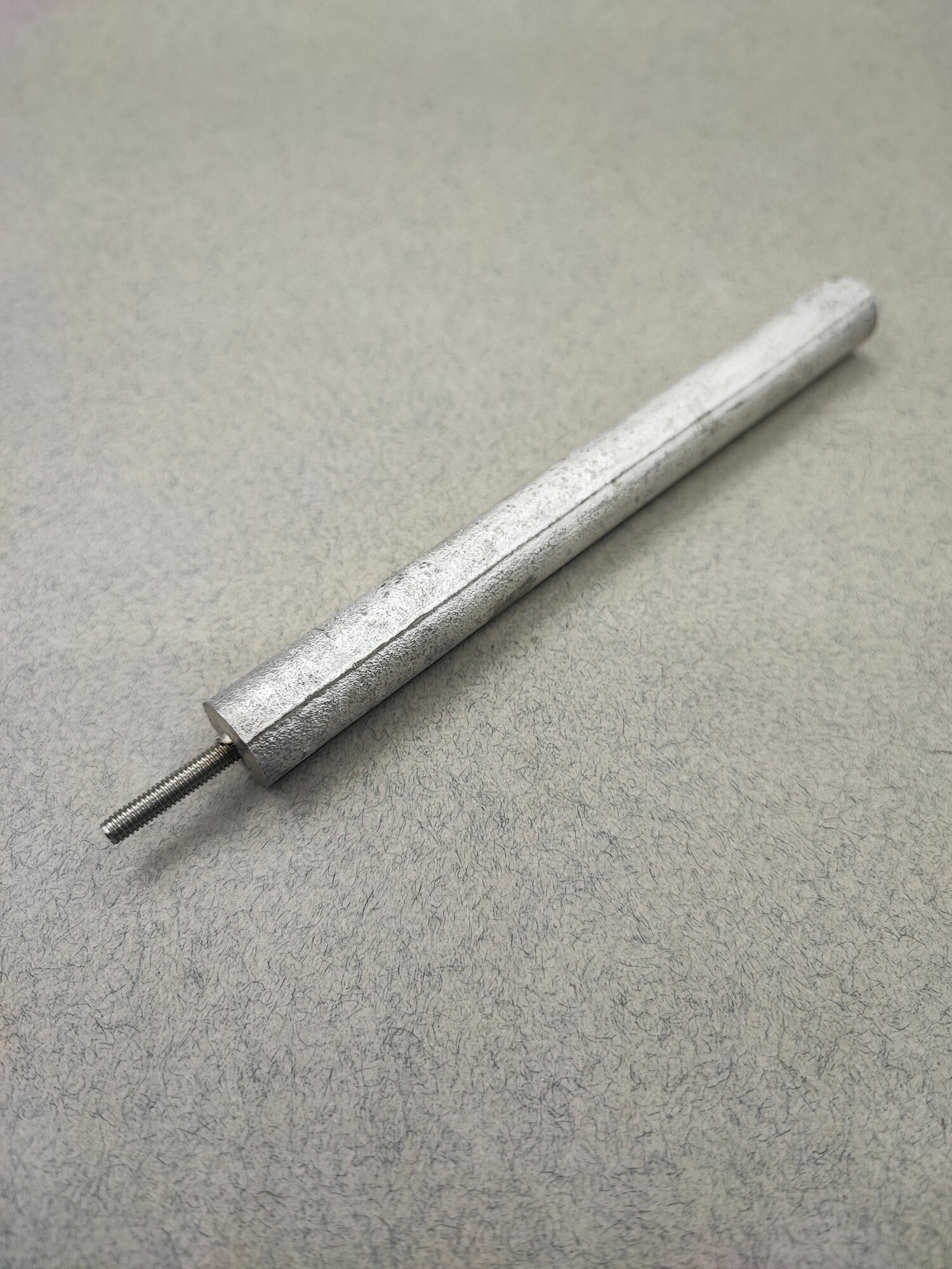 Анод магниевый для водонагревателя диаметр 14 мм длина 140 мм резьба M4x20