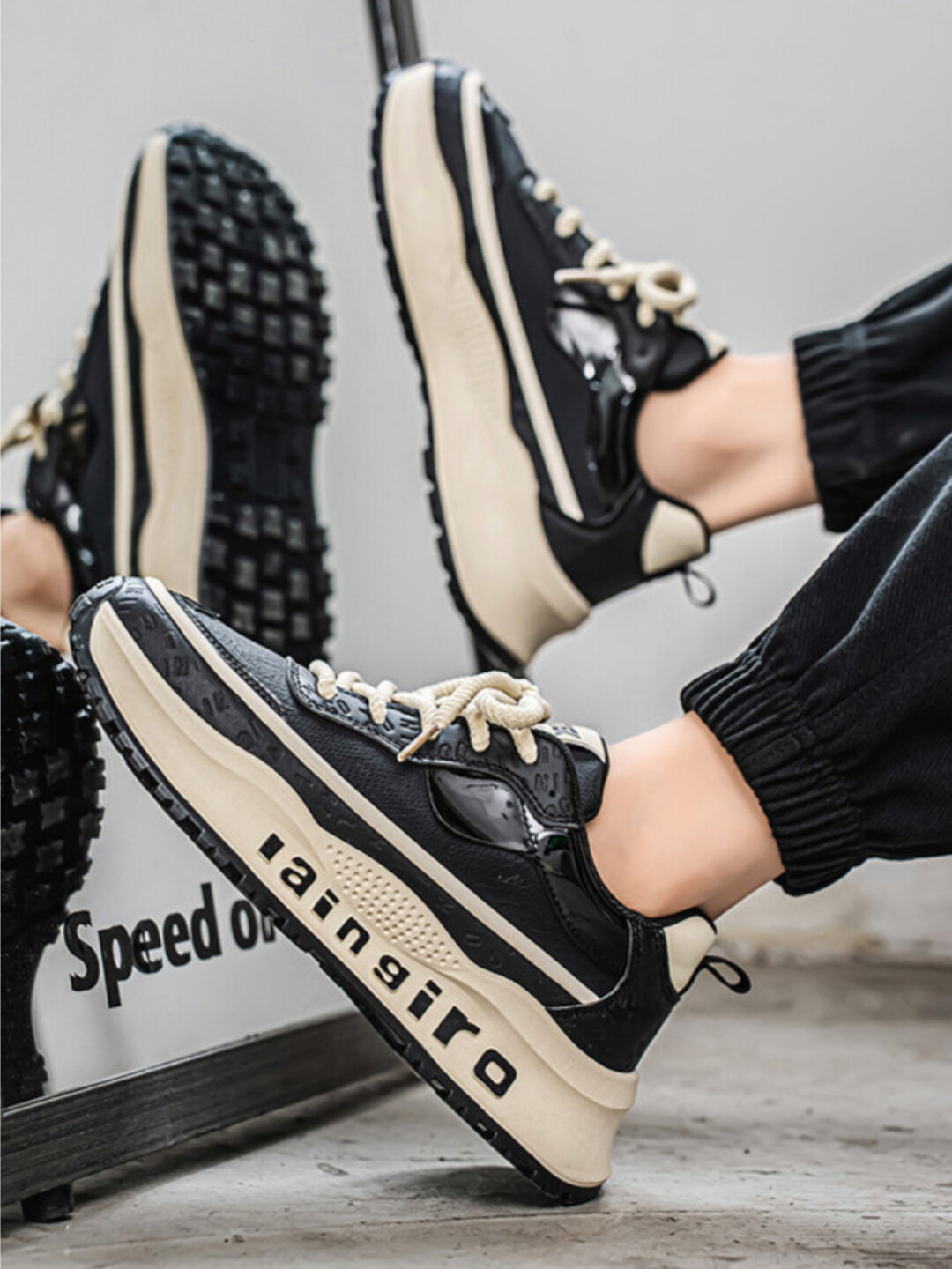 Кроссовки , размер 42, black/green — фото 1