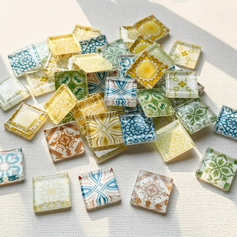 Мозаичная плитка из хрустального стекла 30 шт.