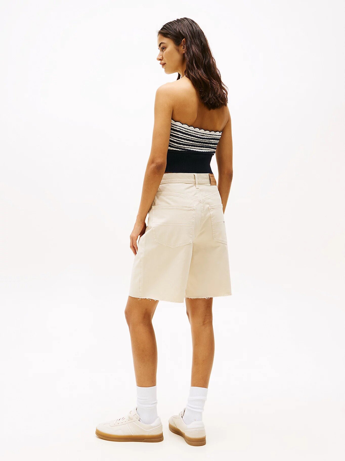 Бермуды Tommy Jeans, размер 31 JEAN, молочный — фото 1