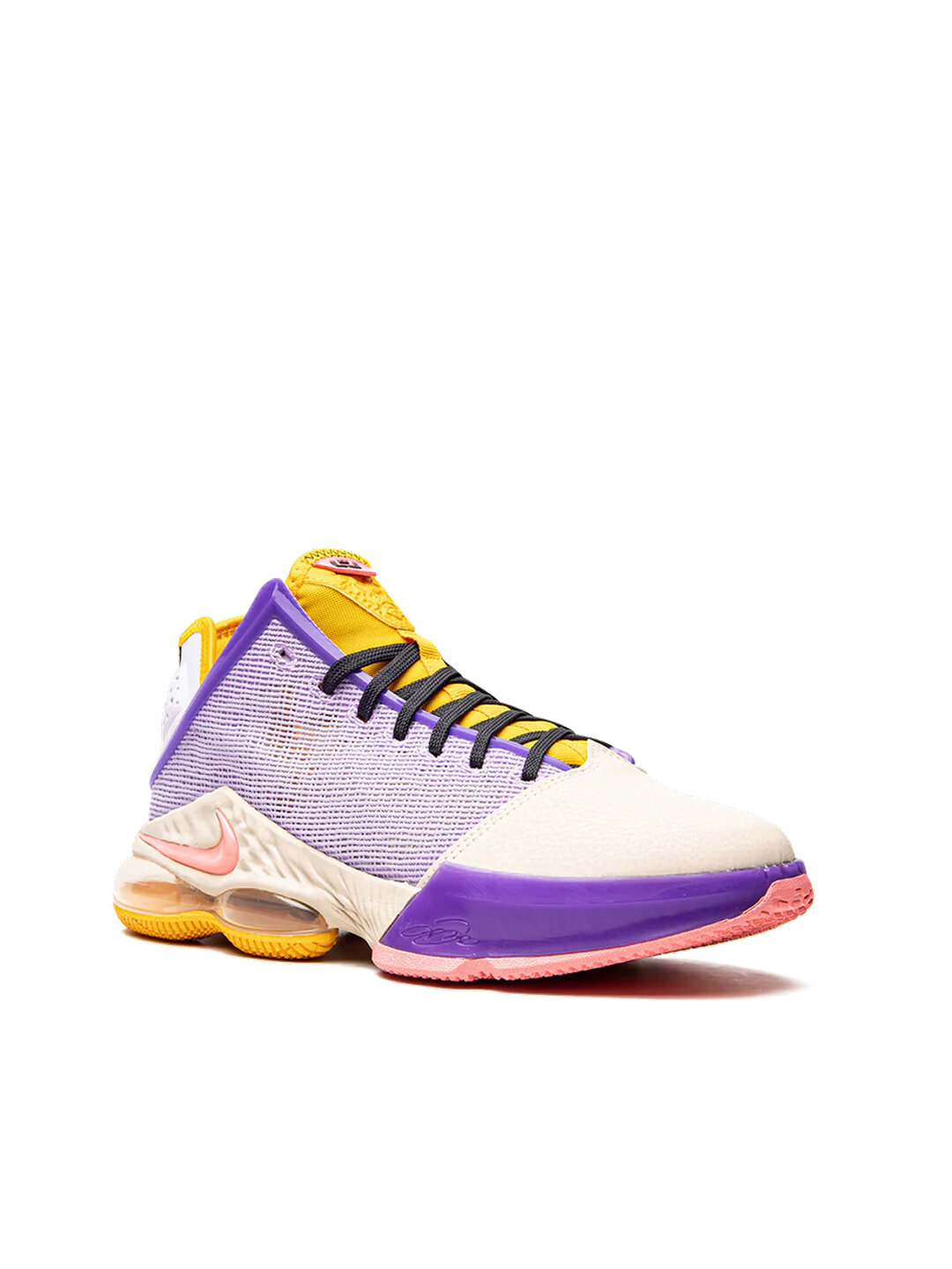 Кроссовки Nike Lebron XIX Low EP 19 "Los Angeles Lakers Gold" — фото 1
