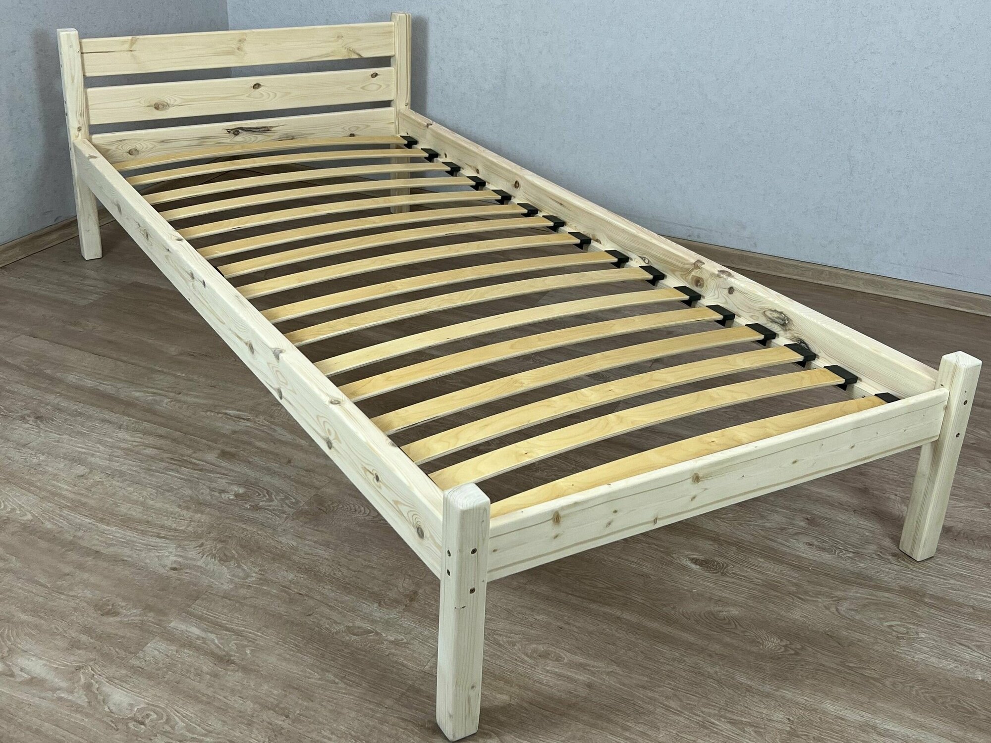 Кровать односпальная Классика из массива сосны с ортопедическим основанием, лакированная, 80х200 см - фотография № 3