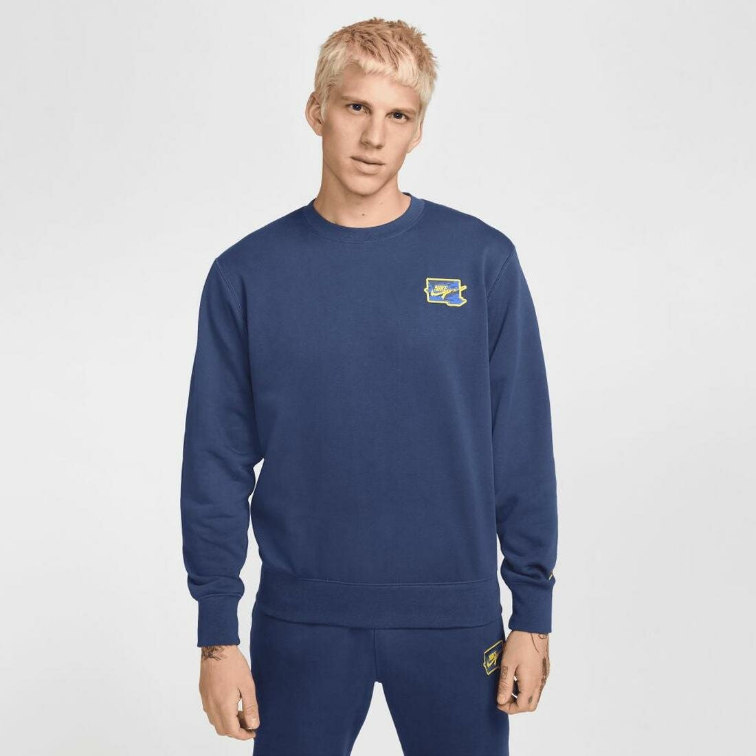 Свитшот NIKE Club