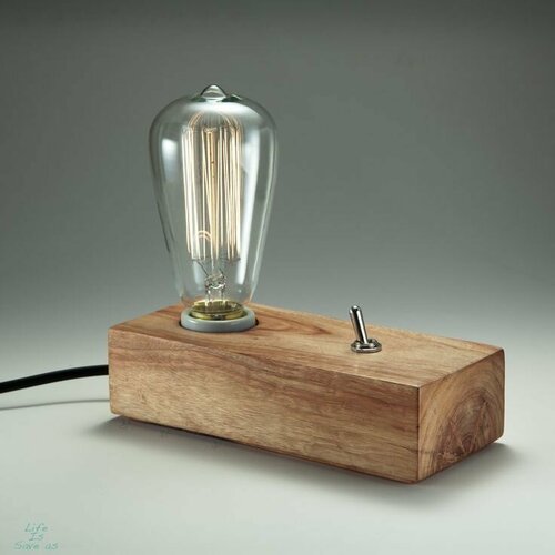 Настольный светильник из дерева Missione Retro Wood