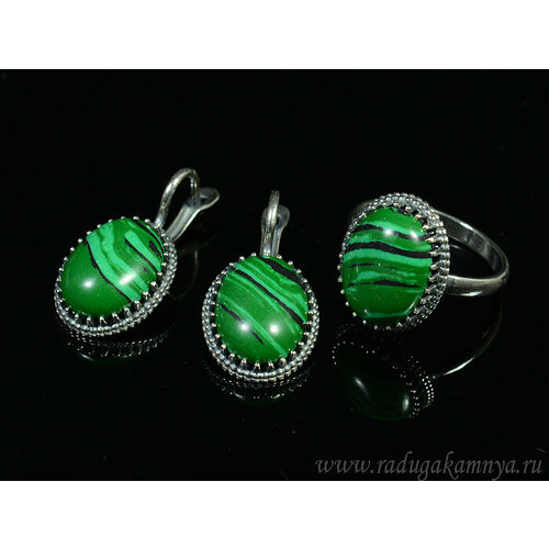 фото Комплект бижутерии: серьги, кольцо, малахит синтетический, размер кольца 17, зеленый кольцо серьги с малахитом имитация размер 17