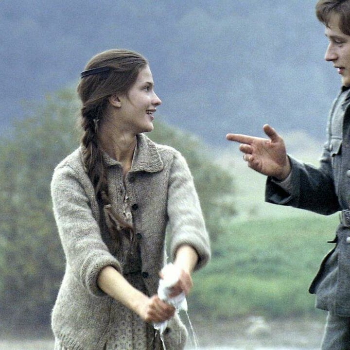 Фон фильма «Франц + Полина»
