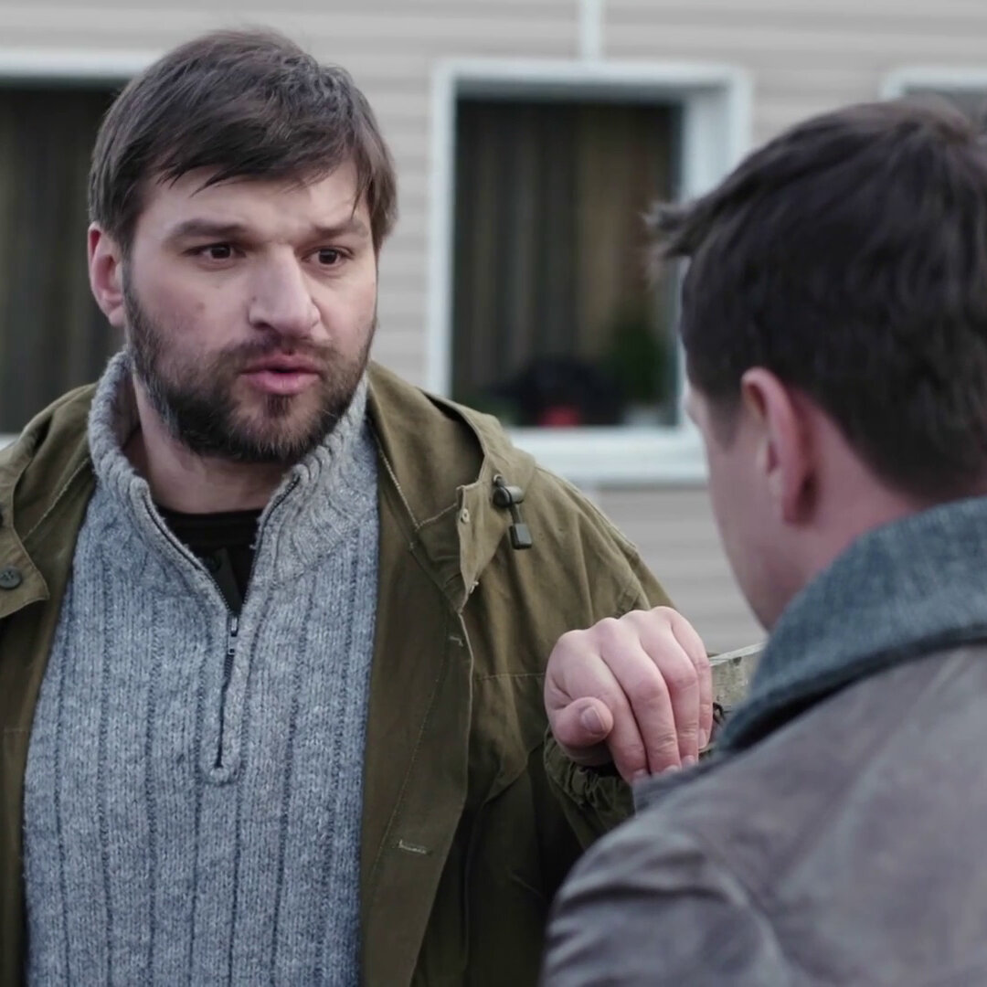 Фон фильма «Ложь во спасение»
