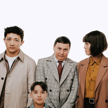 Ақ жібек порносындағы жетілген ханым