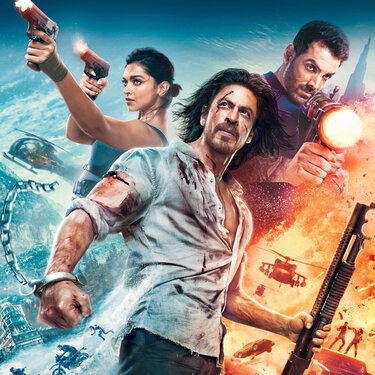 Yogda yalangoch sexy qizlarning fotosuratlari