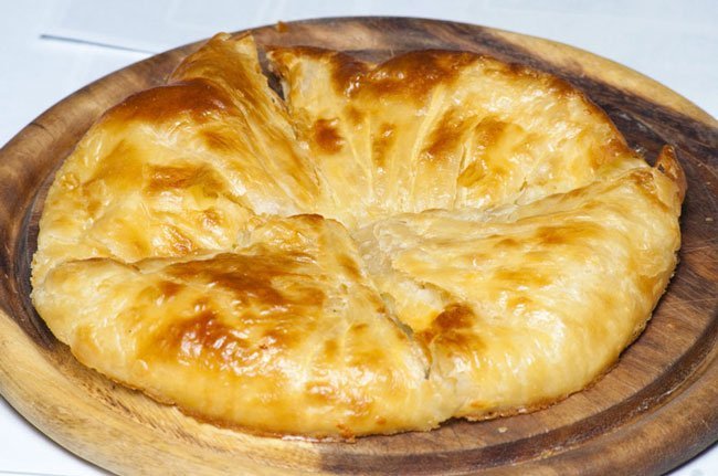хачапури с сыром сулугуни фото