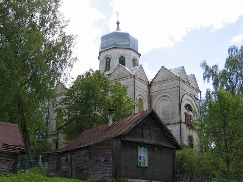 храм в руново новосокольнический район фото