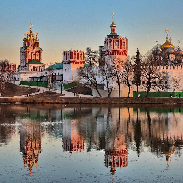 новодевичий монастырь москва фото
