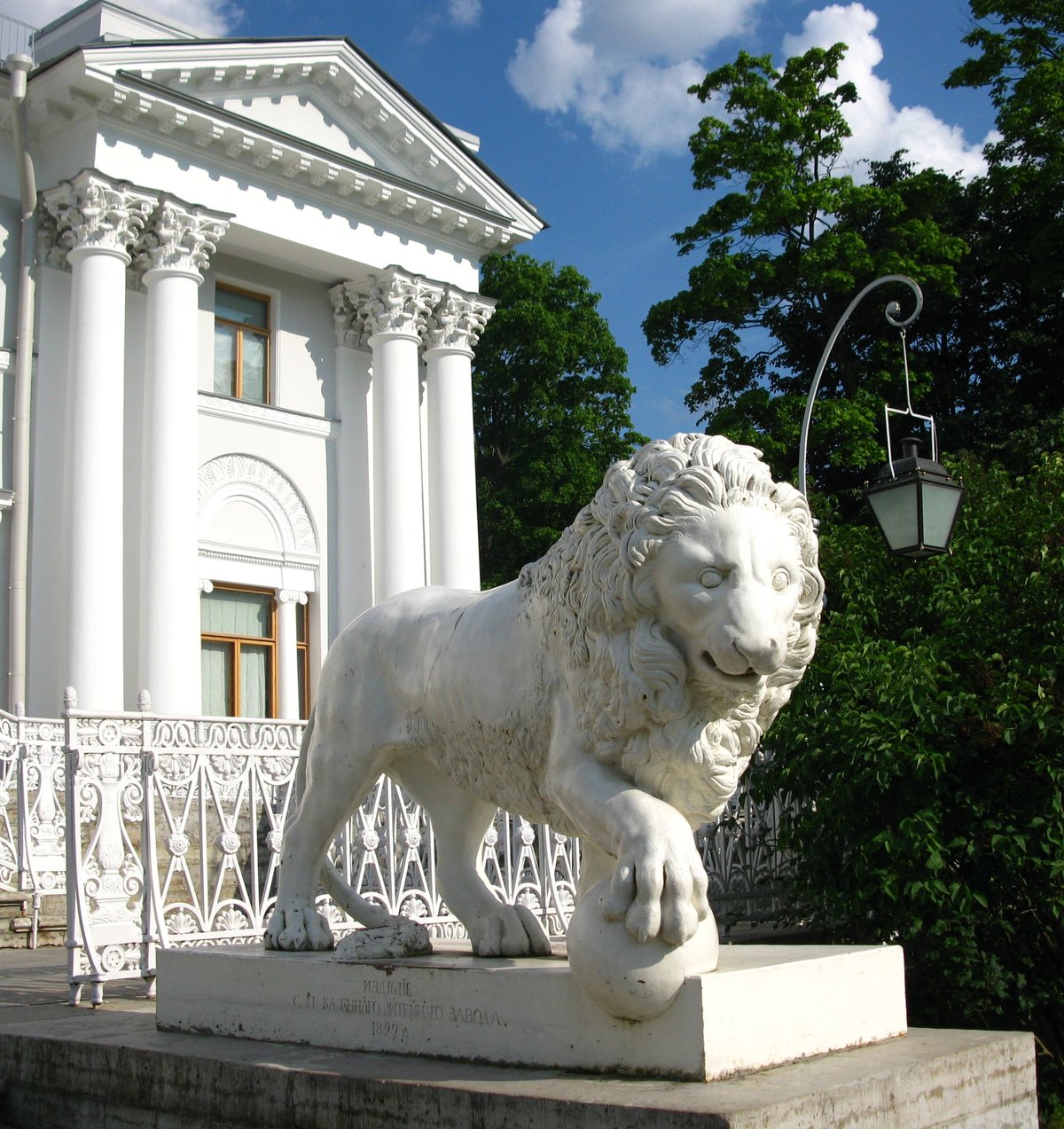 елагин дворец львы фото