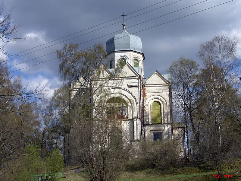 храм в руново новосокольнический район фото