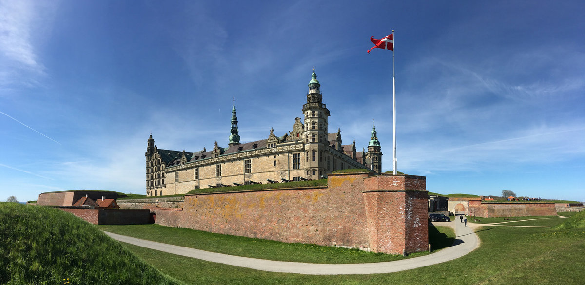 замок кронборг дания фото