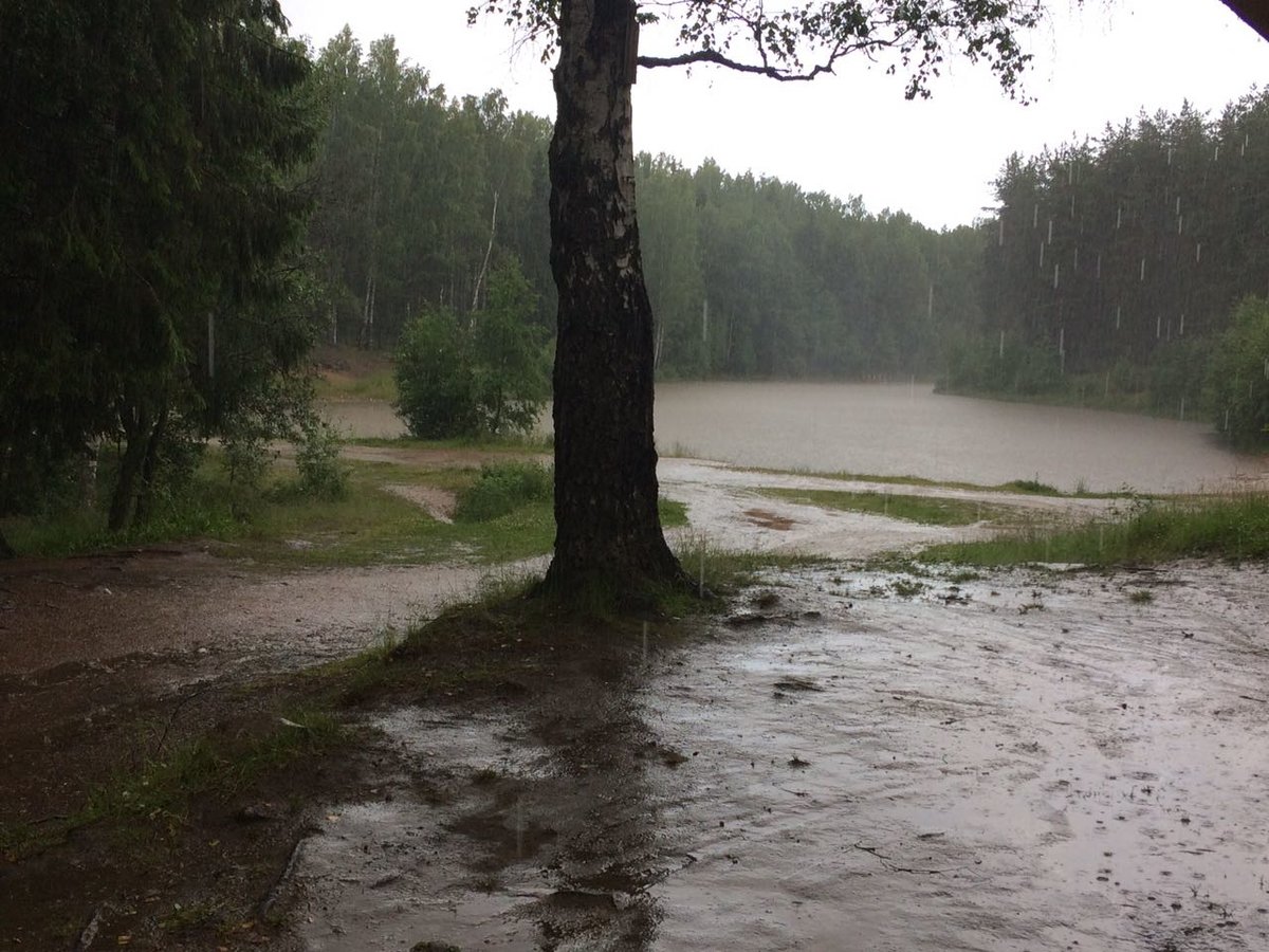 озеро глубокое фото