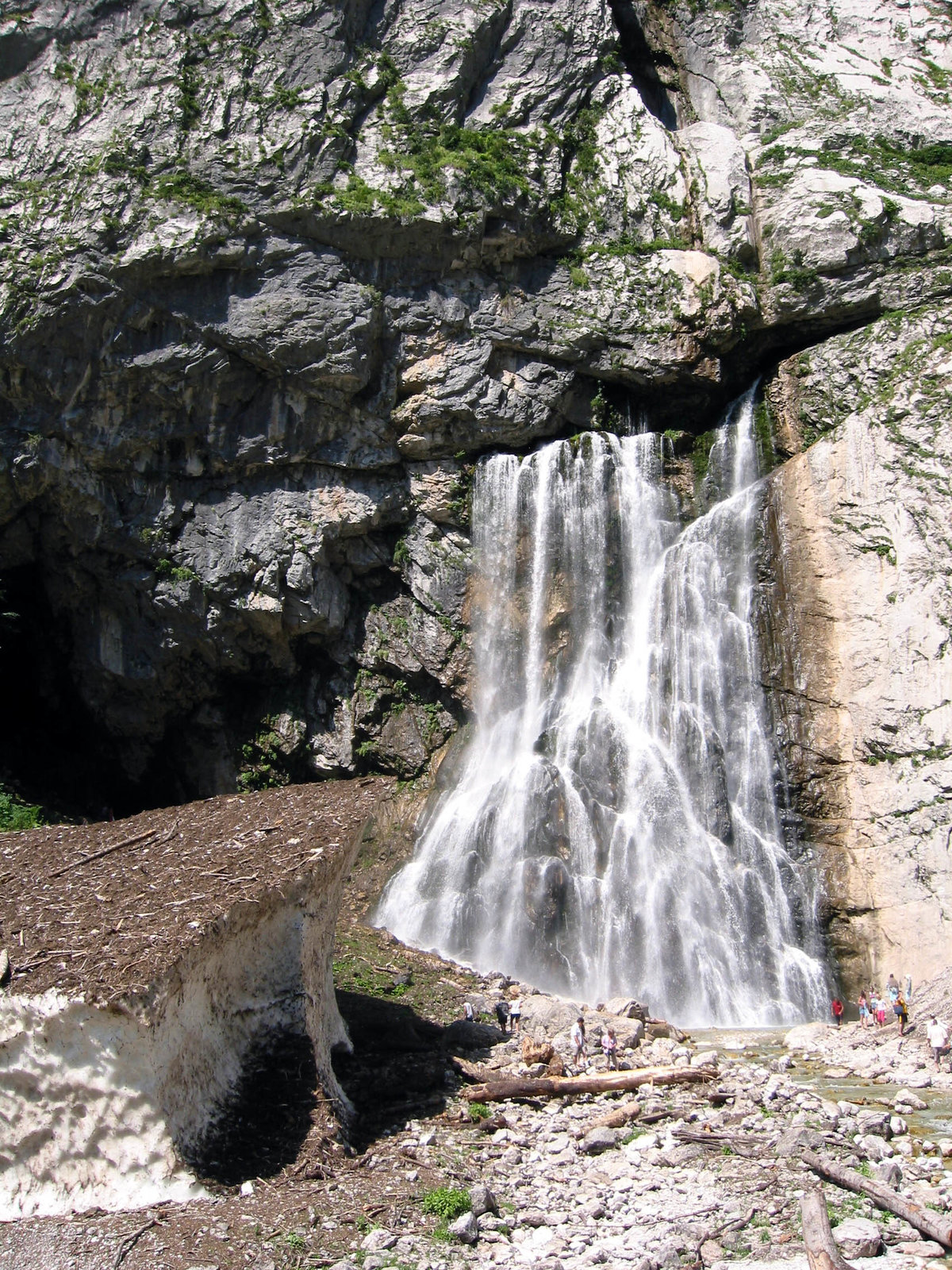 гегский водопад абхазия фото