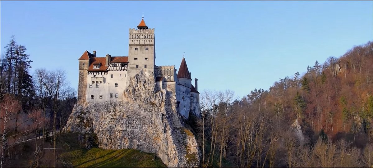 замок дракулы в румынии фото