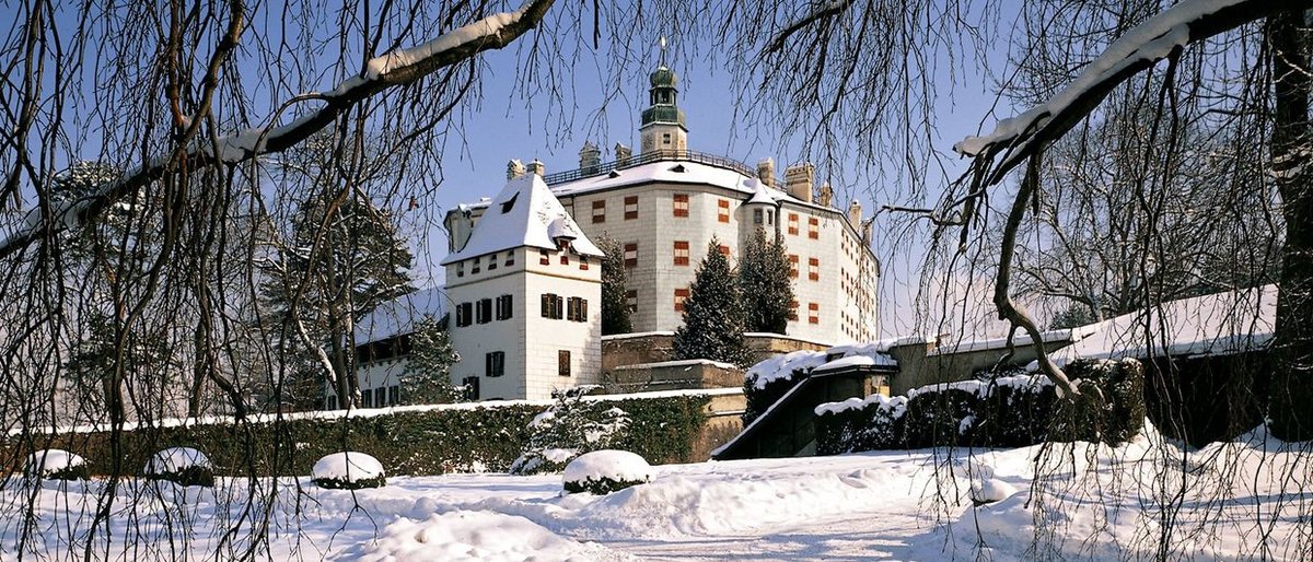 замок амбрас инсбрук фото