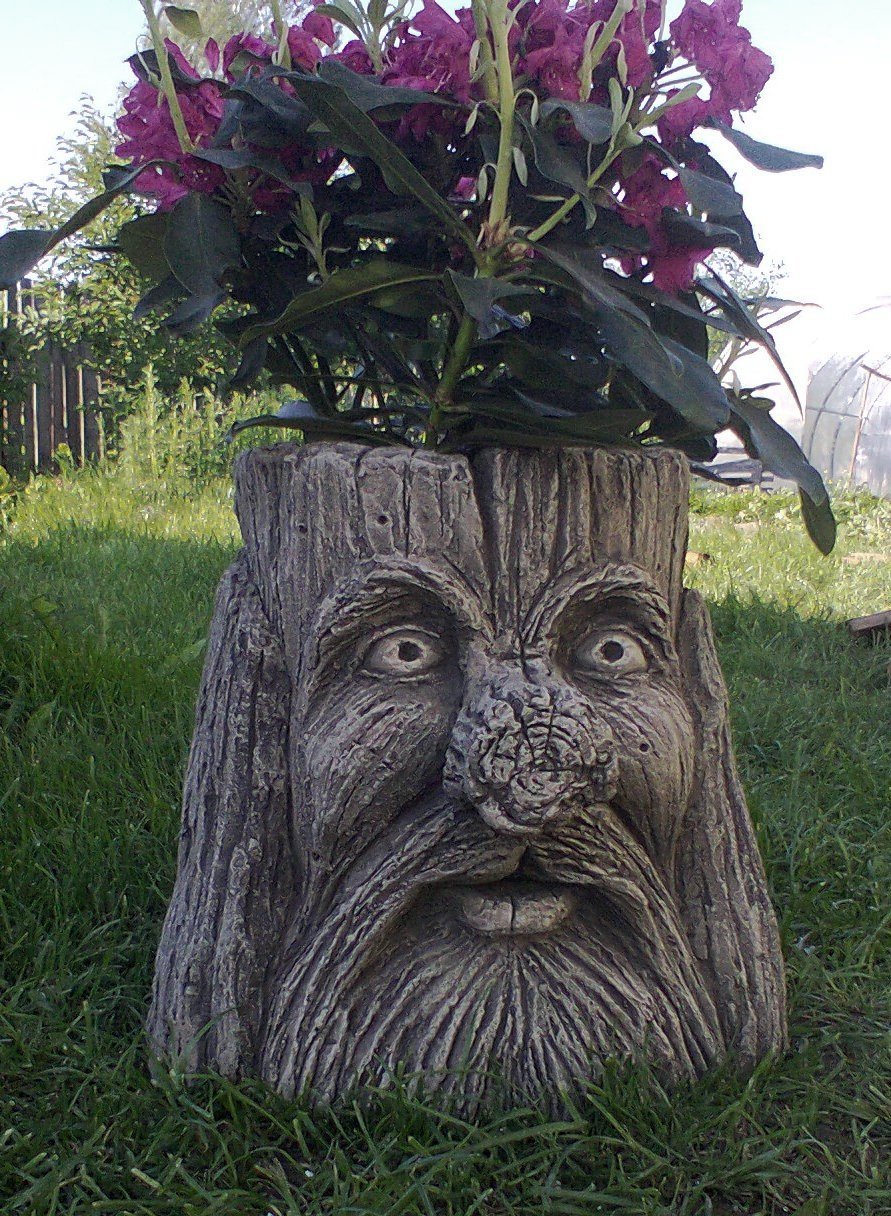пень из бетона фото