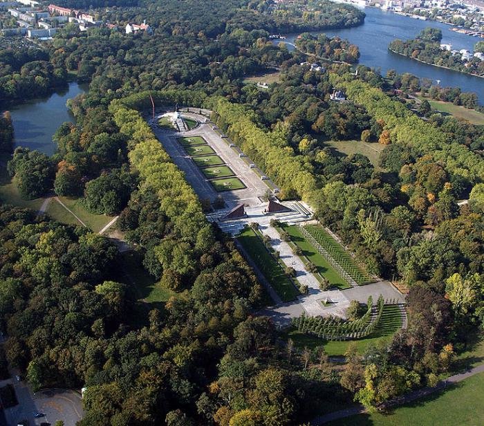 трептов парк в берлине фото