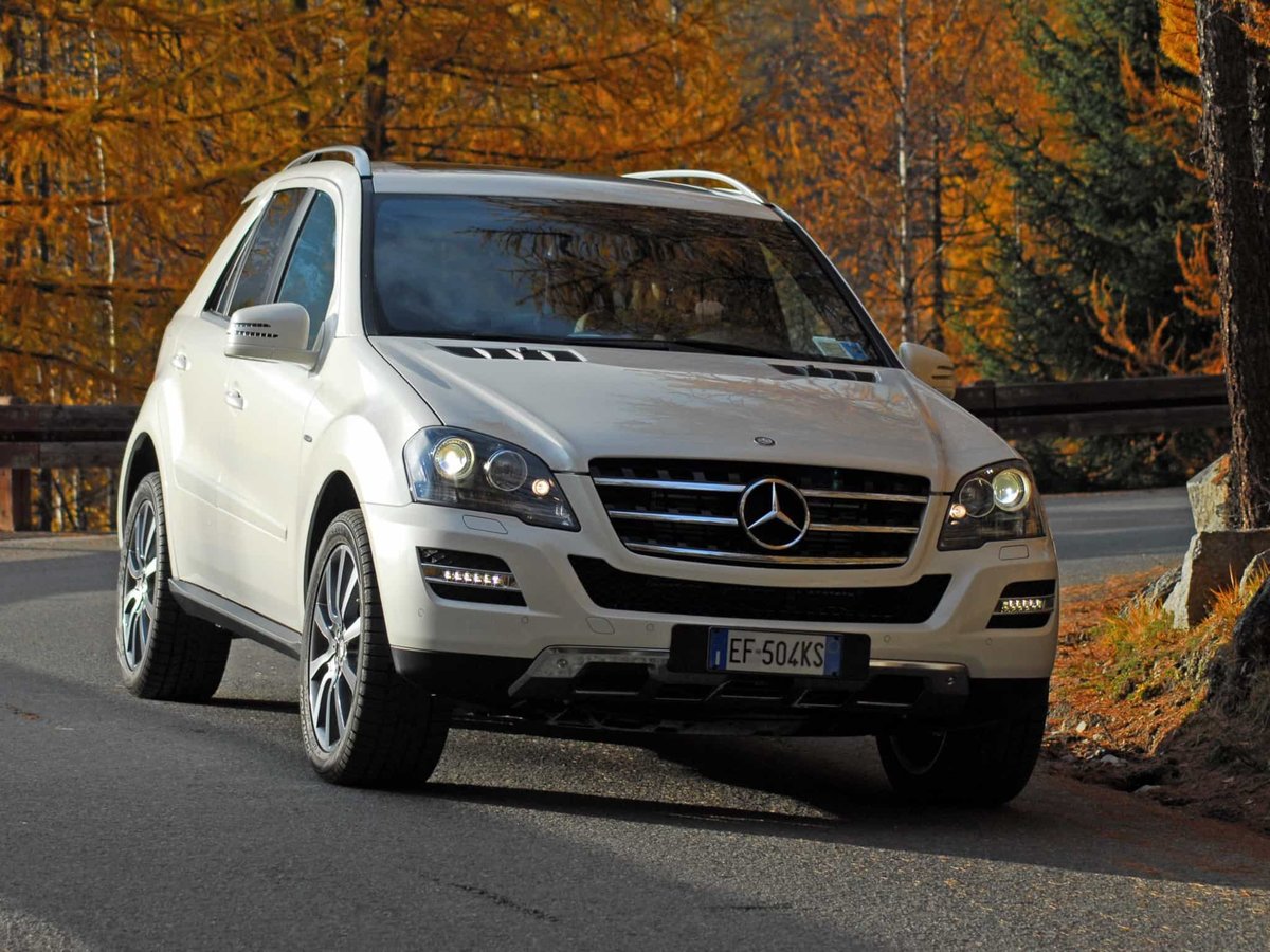 mercedes benz ml 63 amg фото
