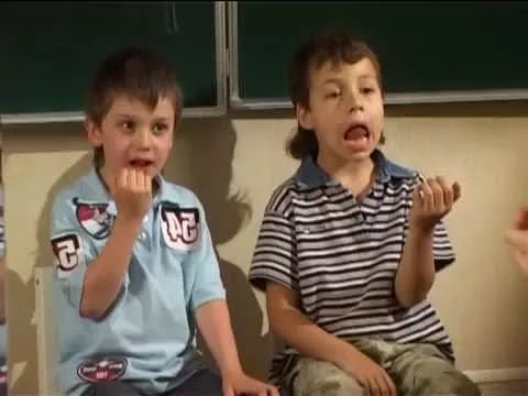 глухие и слабослышащие дети фото