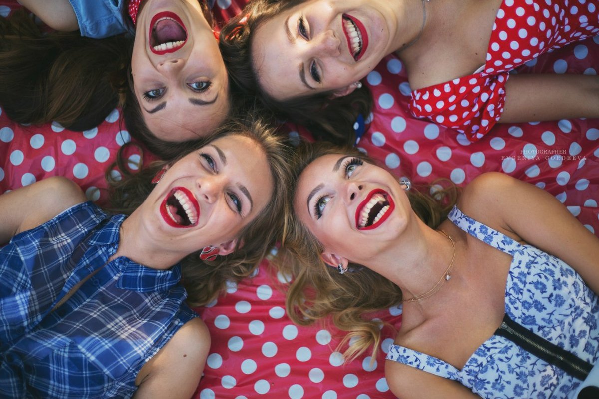 Веселая групповая вечеринка