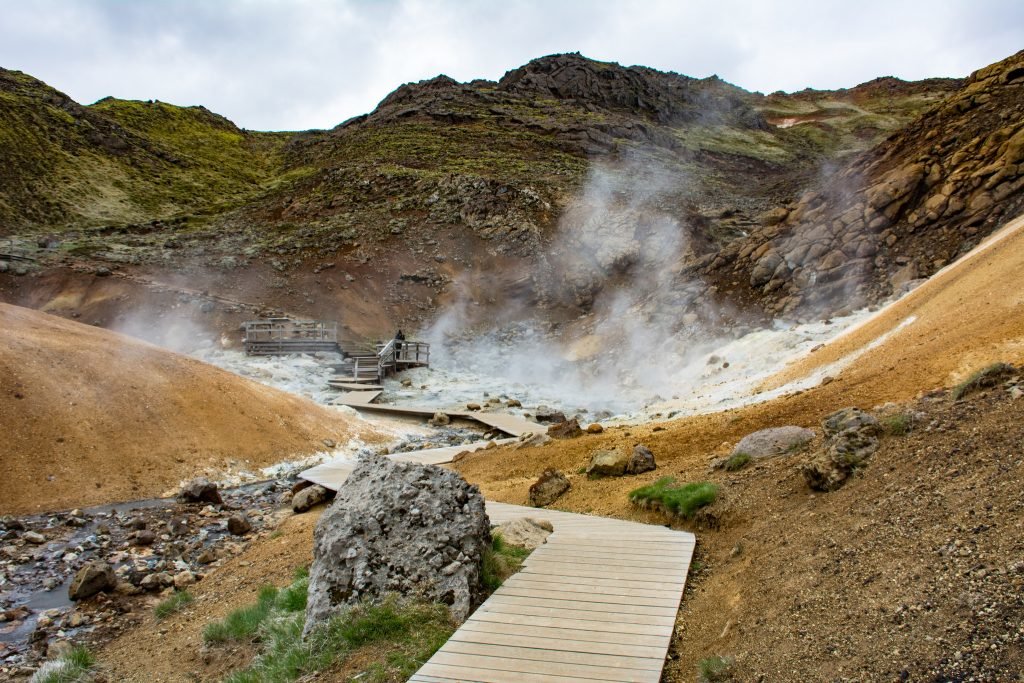 геотермальные источники исландии фото