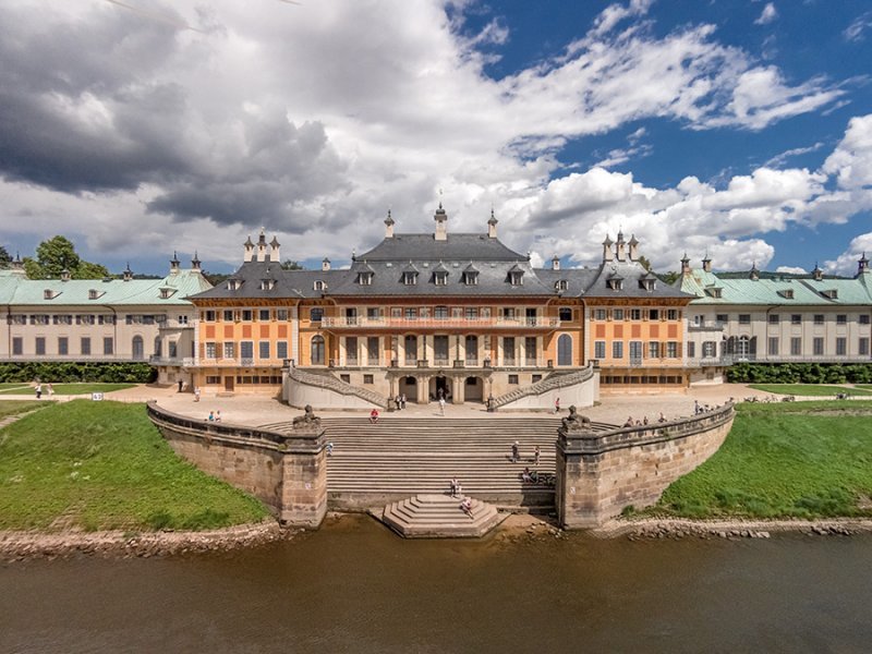 дворец-замок пильниц. дрезден фото