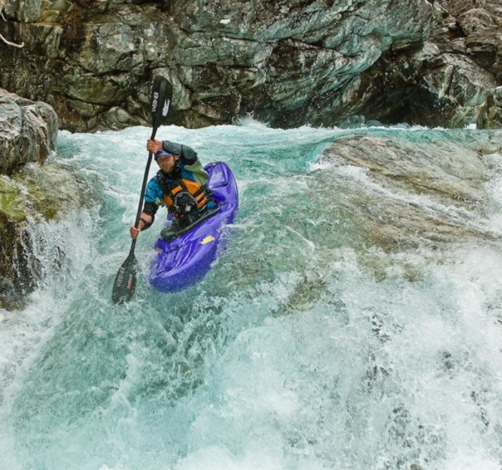 whitewater kayaking фото