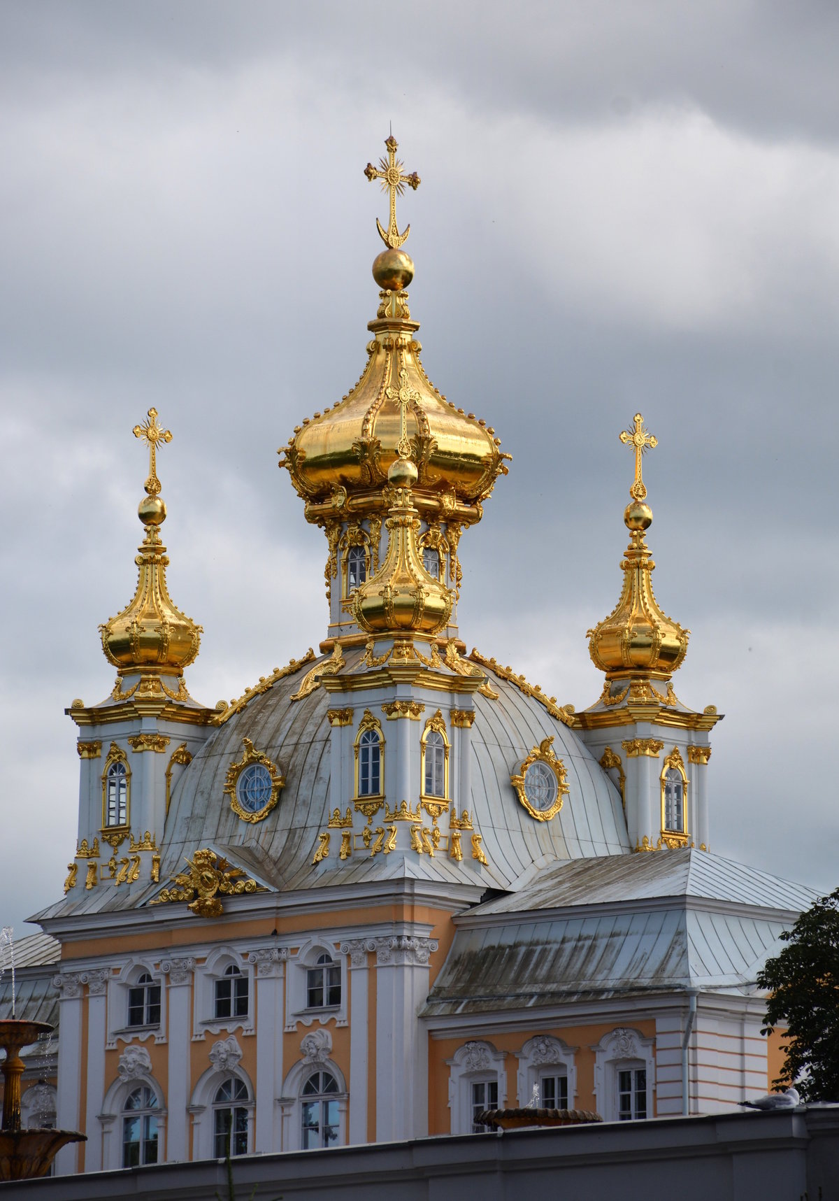 петергоф дворцовая церковь фото