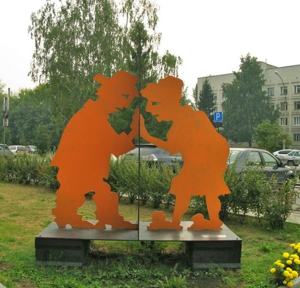 памятник любопытству екатеринбург фото