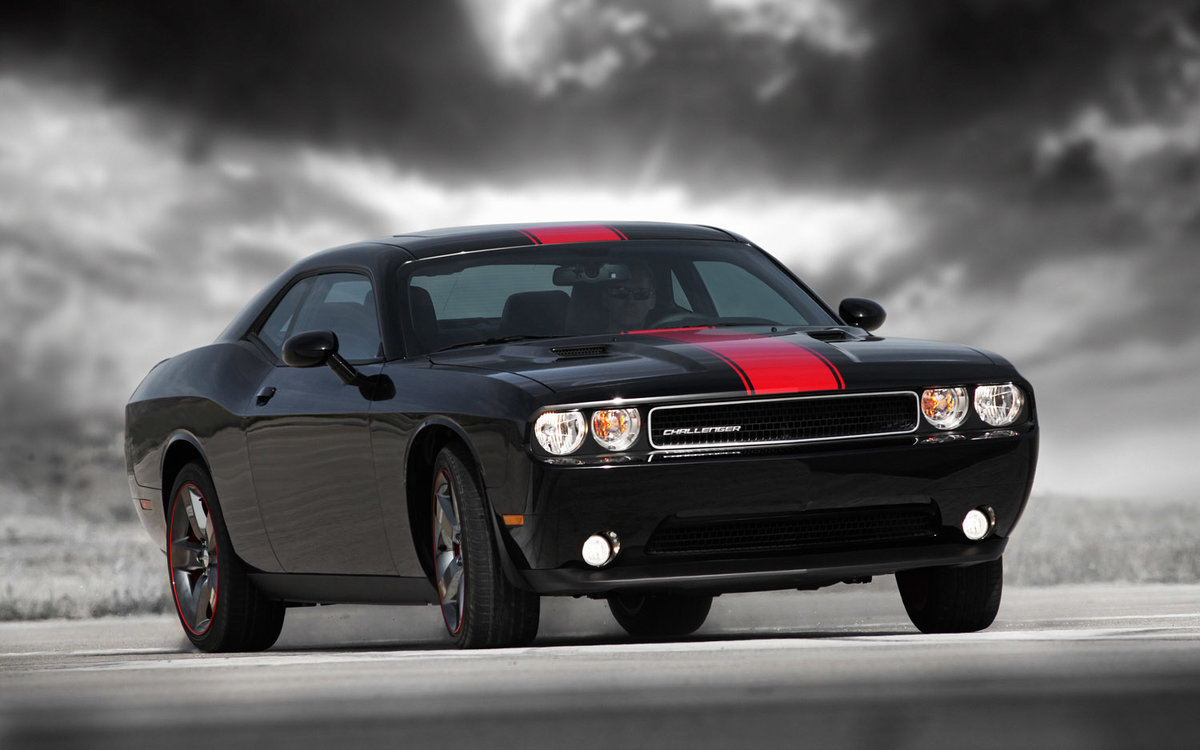 dodge challenger фото