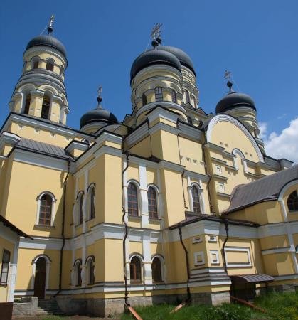 монастырь хынку фото