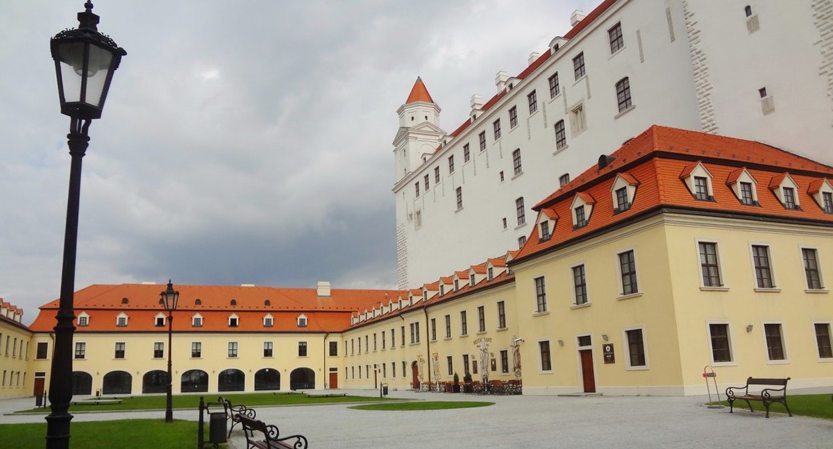 братислава и фото