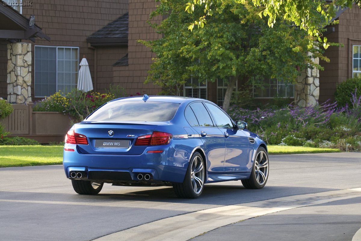 bmw m 5 f 10 фото