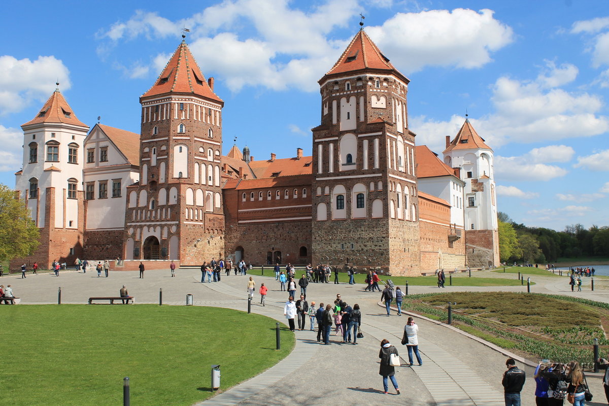 мирский замок беларусь фото