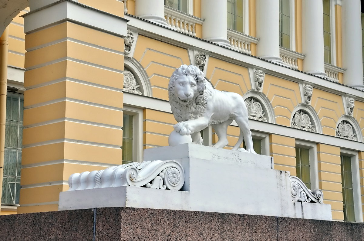 санкт петербург львы фото