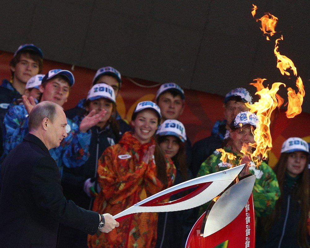 олимпийский огонь сочи 2014 фото