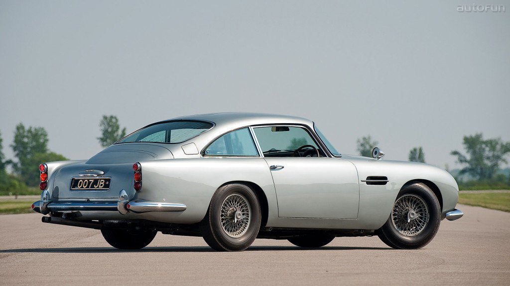 aston martin db5 фото