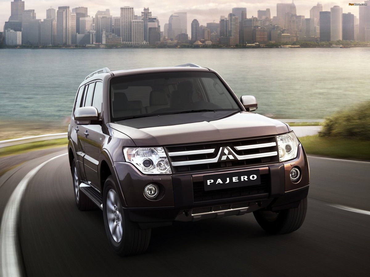 mitsubishi pajero iv фото