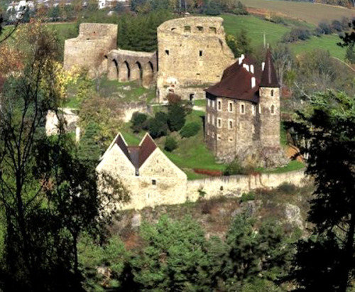 Замок Вельгартице фото