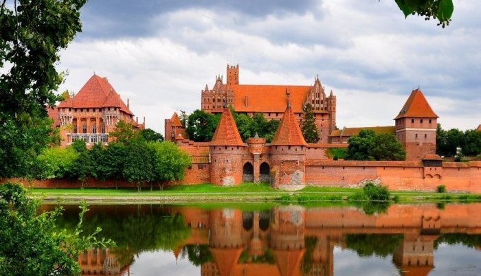 замок мальборк фото