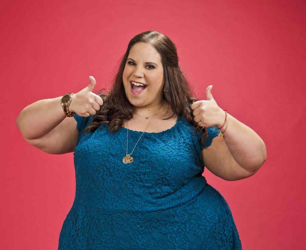 horoshenkaya-tolstushka-foto-poezdka-zakonchitsya-seksom-onlayn