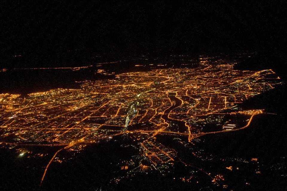 вид ночной москвы из самолета фото