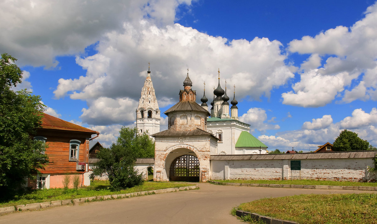 александровский монастырь в суздале фото